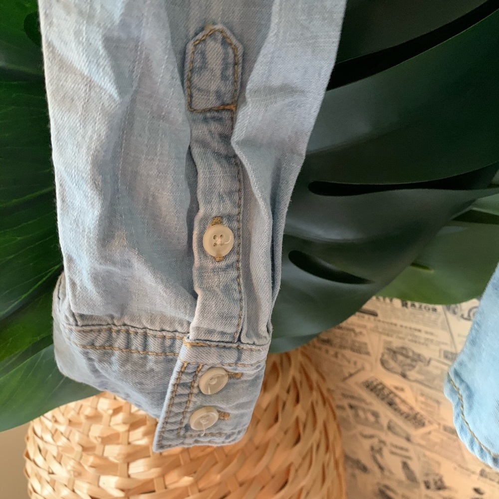 Mossimo Target Brand Button Down T-Shirt SZ Small - Picture 5 of 8